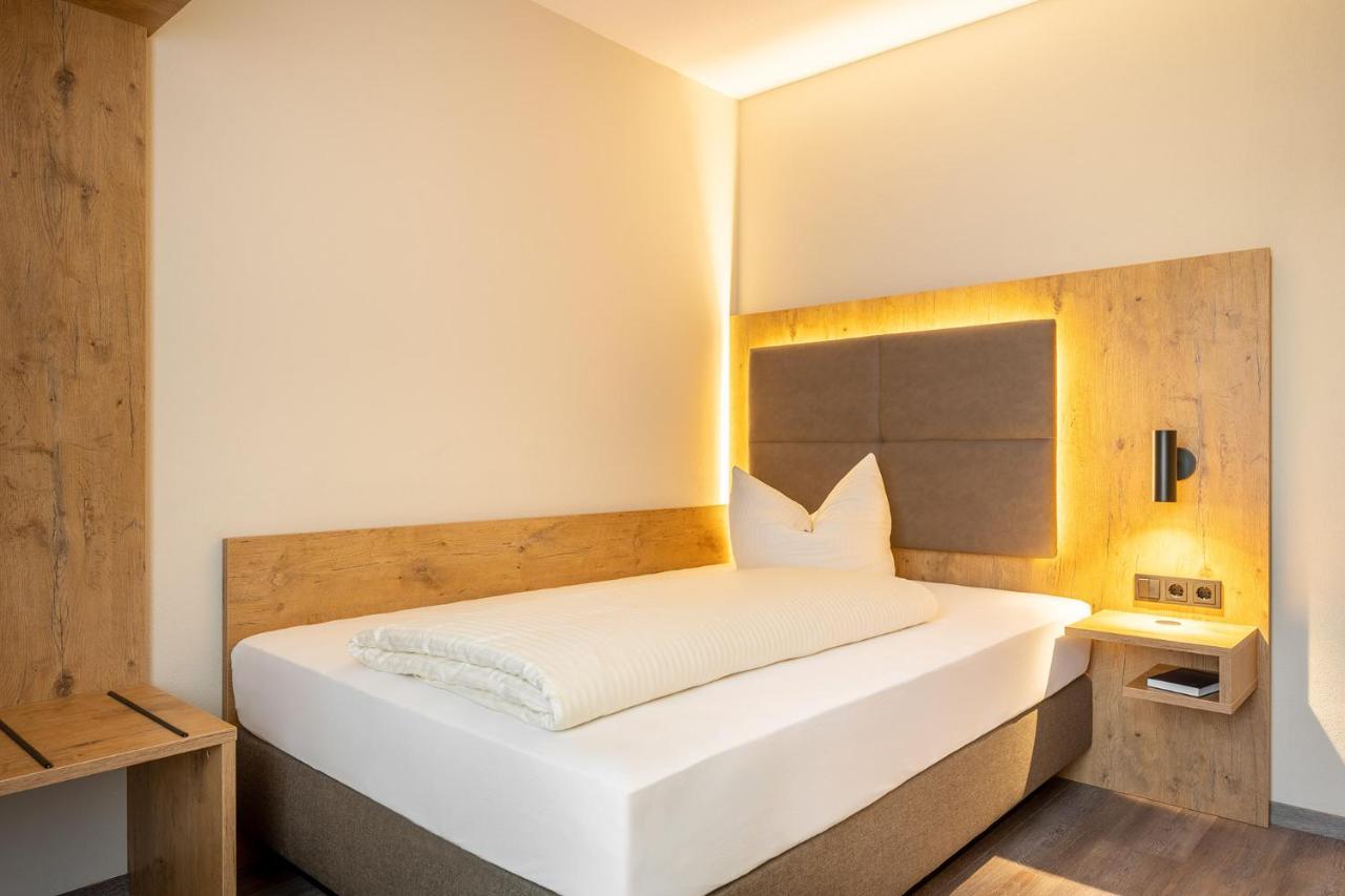 Hotel Neuwirt Hallbergmoos Dış mekan fotoğraf